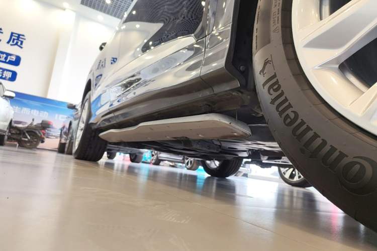 Used Audi Q6 2024 45 TFSI quattro Qiyun Edition Yulin Package 6 seats Right Side Sill