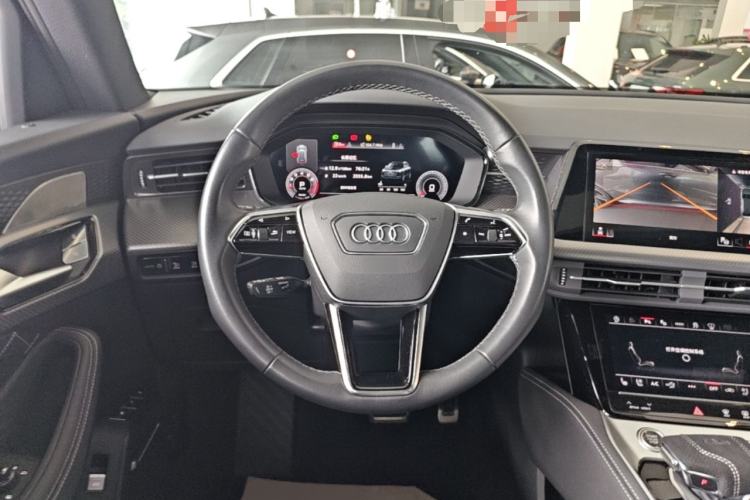 Used Audi Q6 2024 45 TFSI quattro Black Warrior Edition 6 Seats Steering Wheel