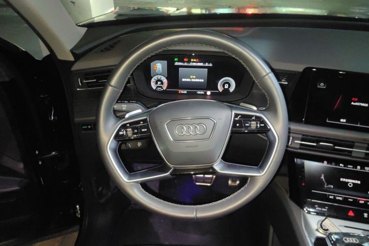 Used Audi Q6 2024 40 TFSI quattro Guanyun Edition Yulin Package 7 Seats Steering Wheel