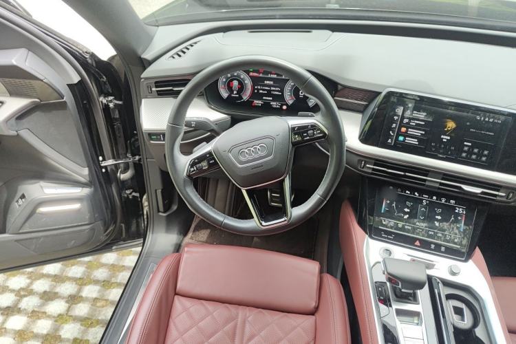 Used Audi Q6 2024 45 TFSI quattro Black Warrior Edition 7 Seats Steering Wheel