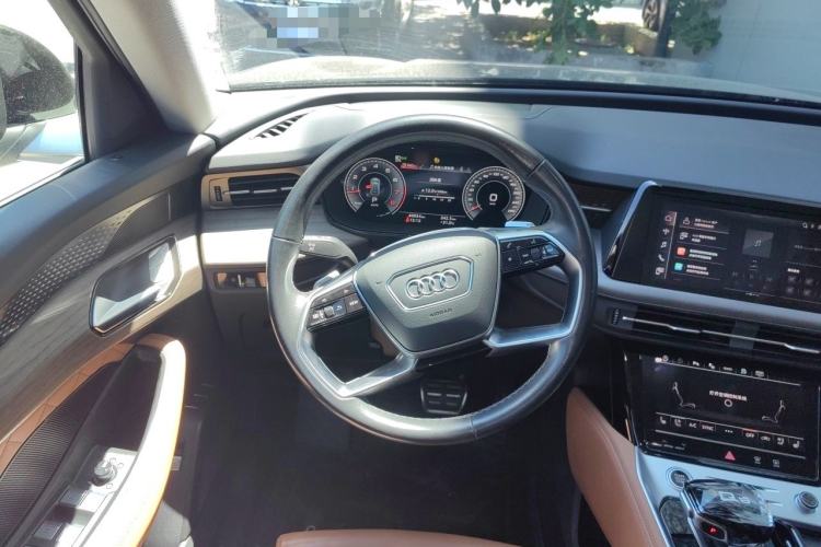 Used Audi Q6 2024 45 TFSI quattro Qiyun Edition Yulin Package 6 seats Steering Wheel