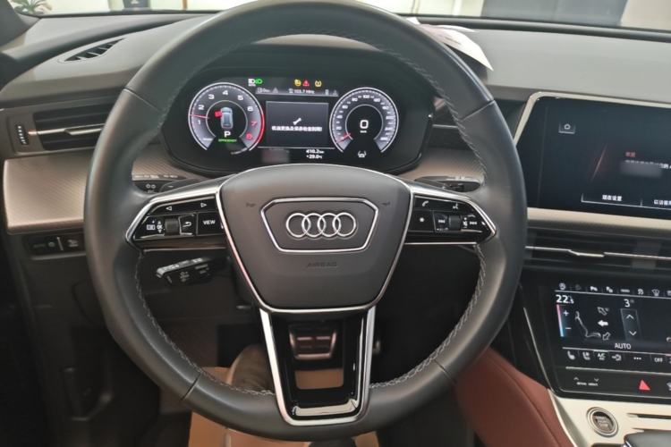Used Audi Q6 2024 50 TFSI quattro Black Warrior Edition 6-seater Steering Wheel