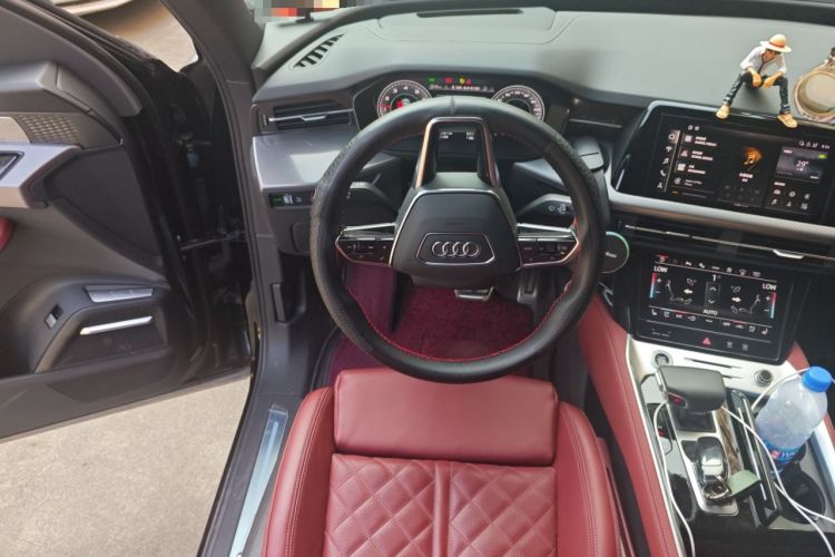Used Audi Q6 2024 45 TFSI quattro Black Warrior Edition 6 Seats Steering Wheel
