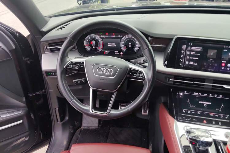Used Audi Q6 2024 45 TFSI quattro Black Warrior Edition 6 Seats Steering Wheel