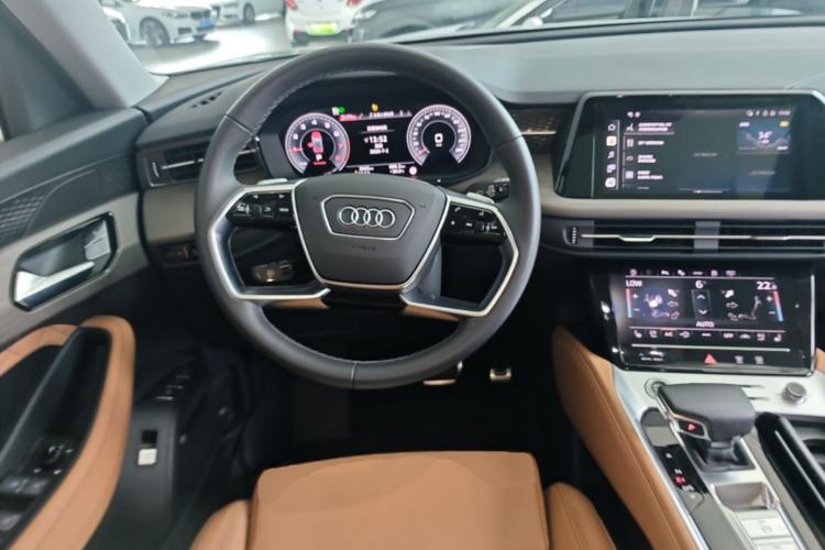 Used Audi Q6 2024 45 TFSI quattro Qiyun Edition Yulin Package 6 seats Steering Wheel