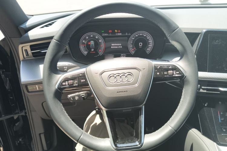 Used Audi Q6 2024 45 TFSI quattro Black Warrior Edition 6 Seats Steering Wheel