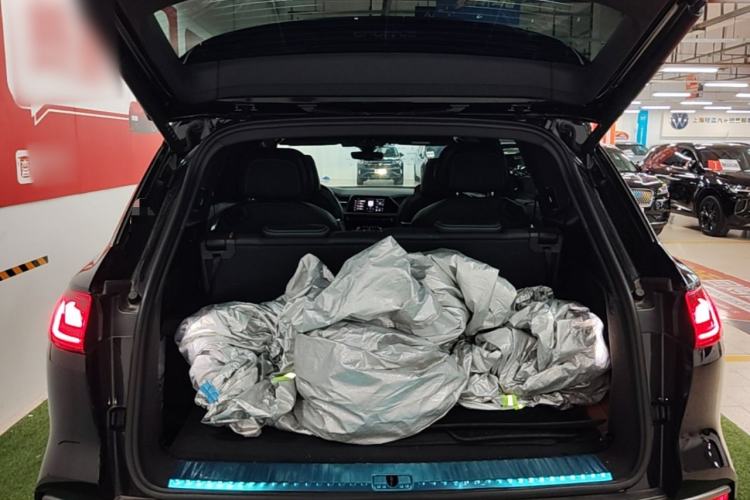Used Audi Q6 2024 50 TFSI quattro Black Warrior Edition 6-seater Trunk