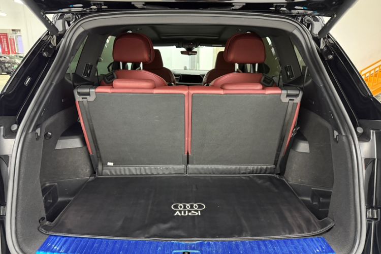Used Audi Q6 2024 45 TFSI quattro Black Warrior Edition 6 Seats Trunk