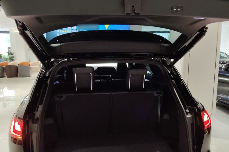 Used Audi Q6 2024 45 TFSI quattro Qiyun Edition Flying Rider Package 7-seater Trunk