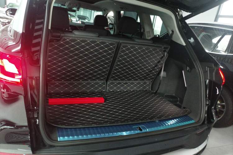 Used Audi Q6 2024 40 TFSI quattro Guanyun Edition Yulin Package 7 Seats Trunk