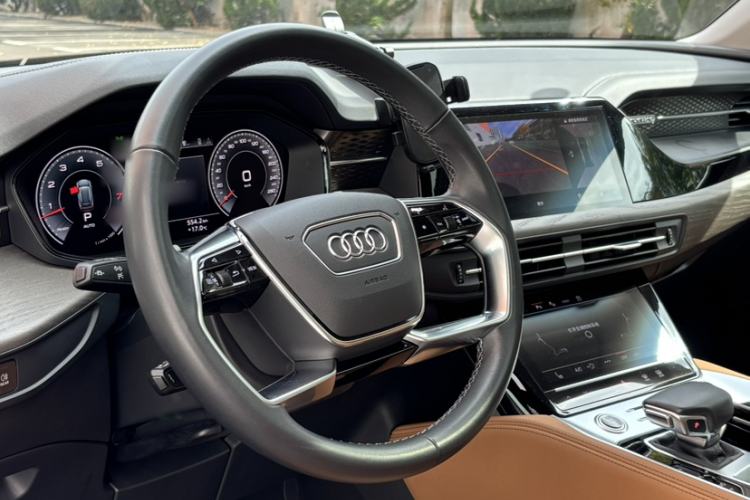 Used Audi Q6 2024 50 TFSI quattro Xingyun Edition Yulin Package 6 Seats Interior 2