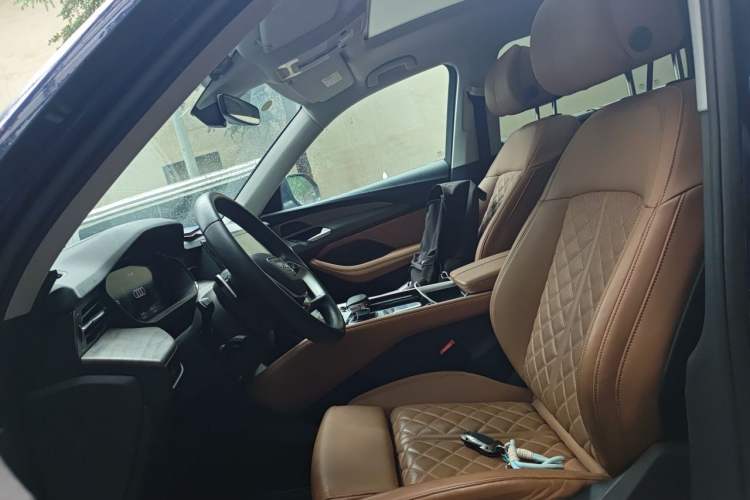 Used Audi Q6 2024 45 TFSI quattro Qiyun Edition Yulin Package 6 seats Left Front Seat