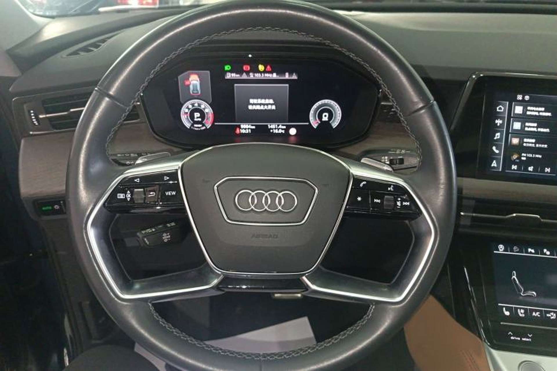 Used Audi Q6 2024 45 TFSI quattro Qiyun Edition Yulin Package 6 seats Steering Wheel