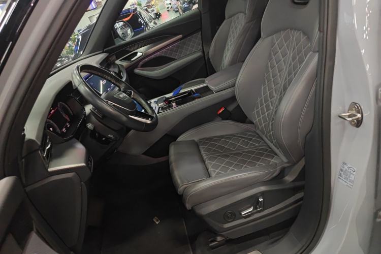 Used Audi Q6 2024 45 TFSI quattro Qiyun Edition Yulin Package 7 Seats Left Front Seat