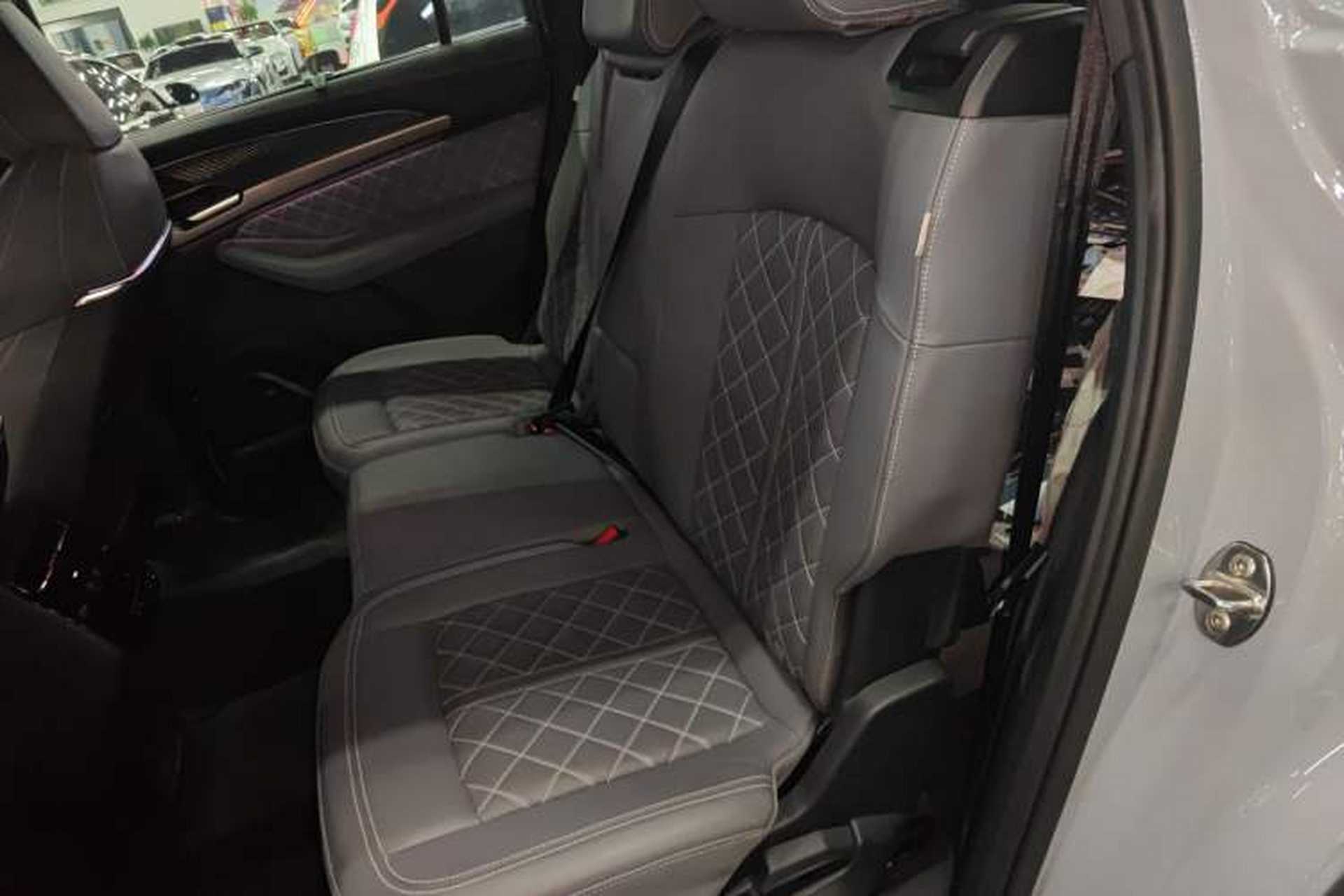 Used Audi Q6 2024 45 TFSI quattro Qiyun Edition Yulin Package 7 Seats Left Rear Seat