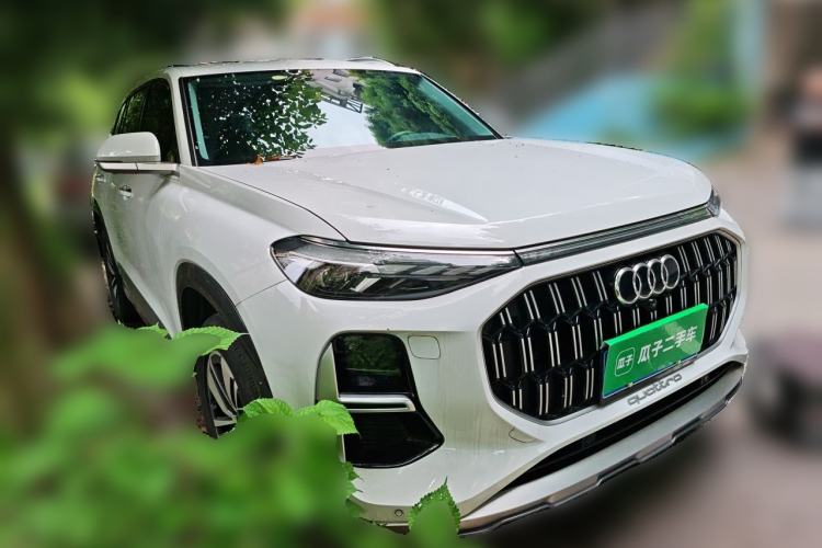 Used Audi Q6 2024 40 TFSI quattro Guanyun Edition Yulin Package 7 Seats Front Right 45 Deg