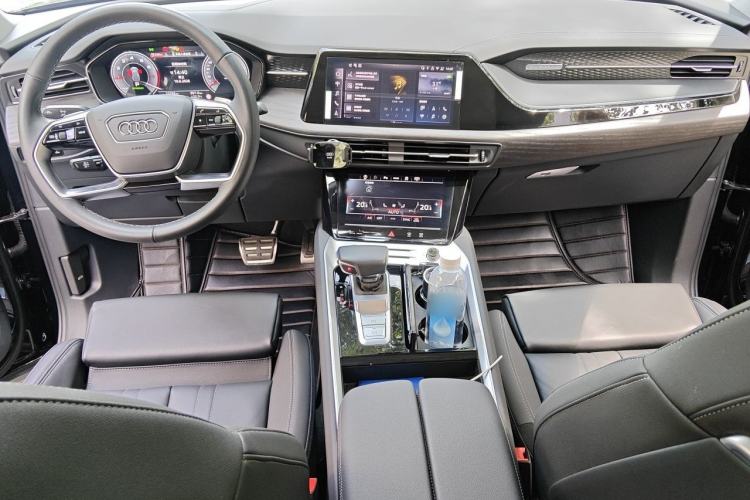 Used Audi Q6 2025 40 TFSI quattro Commemorative Edition Yulin Package 7 Seats Center Console
