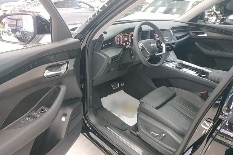 Used Audi Q6 2025 40 TFSI quattro Commemorative Edition Yulin Package 7 Seats Driver Seat