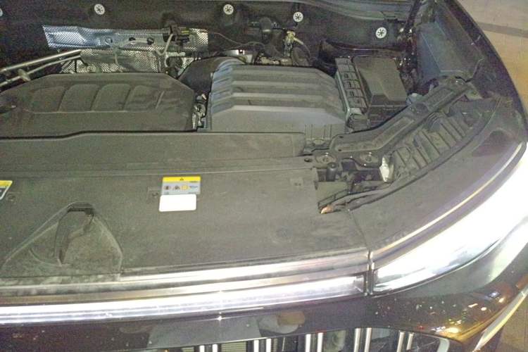 Used Audi Q6 2025 40 TFSI quattro Commemorative Edition Yulin Package 7 Seats Engine Bay Left