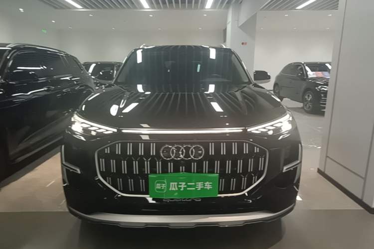 Used Audi Q6 2025 40 TFSI quattro Commemorative Edition Yulin Package 7 Seats Front