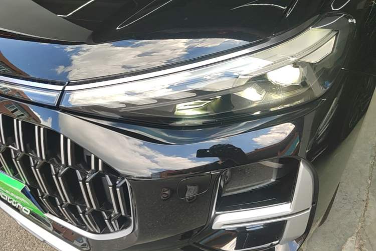 Used Audi Q6 2025 40 TFSI quattro Commemorative Edition Yulin Package 7 Seats Left Front Headlight