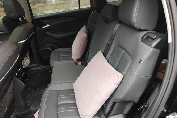 Used Audi Q6 2025 40 TFSI quattro Commemorative Edition Yulin Package 7 Seats Left Rear Seat