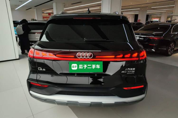 Used Audi Q6 2025 40 TFSI quattro Commemorative Edition Yulin Package 7 Seats Rear