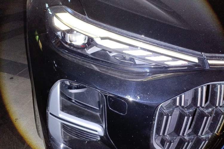 Used Audi Q6 2025 40 TFSI quattro Commemorative Edition Yulin Package 7 Seats Right Front Headlight