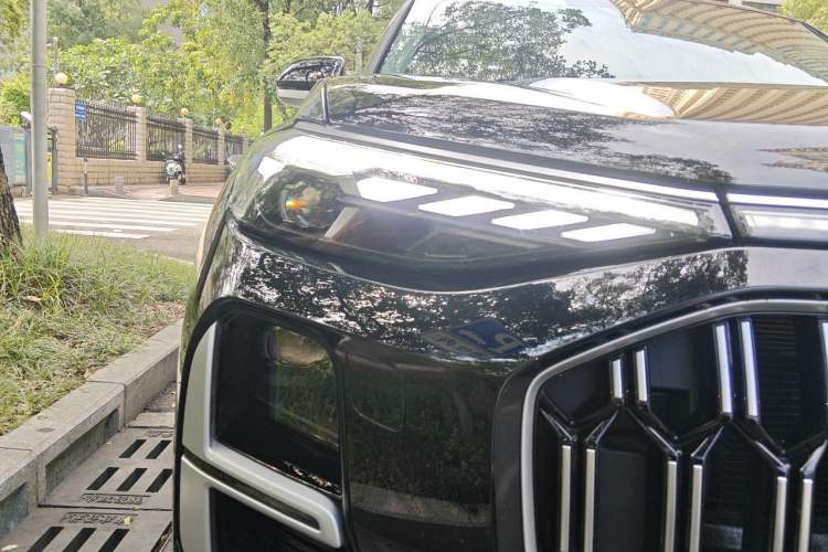 Used Audi Q6 2025 40 TFSI quattro Commemorative Edition Yulin Package 7 Seats Right Front Headlight