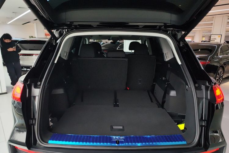 Used Audi Q6 2025 40 TFSI quattro Commemorative Edition Yulin Package 7 Seats Trunk