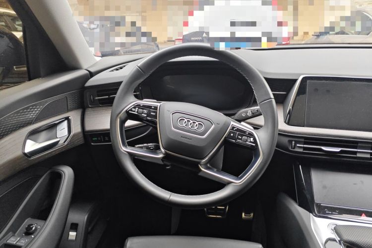 Used Audi Q6 2025 40 TFSI quattro Commemorative Edition Yulin Package 7 Seats Steering Wheel