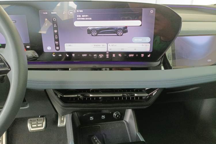 Used Audi Q6L e-tron 2026 First Launch Navigation Edition Audio And AC Panel