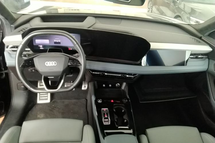 Used Audi Q6L e-tron 2026 First Launch Navigation Edition Center Console
