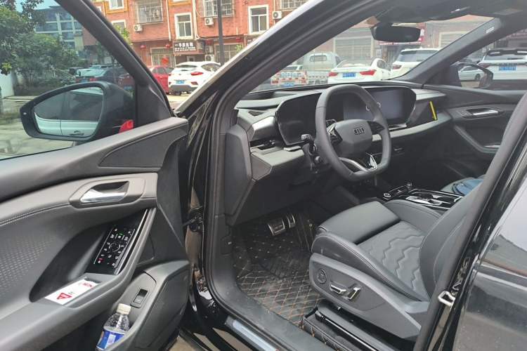 Used Audi Q6L e-tron 2026 Ultra-Long Range Edition Driver Seat