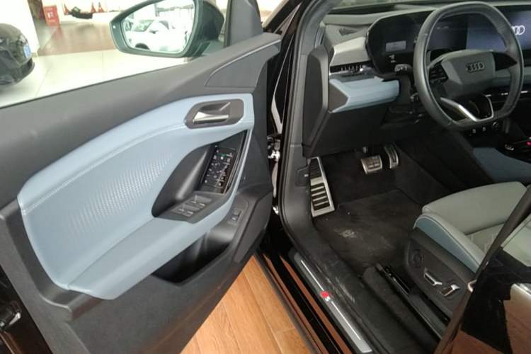 Used Audi Q6L e-tron 2026 First Launch Navigation Edition Driver Seat