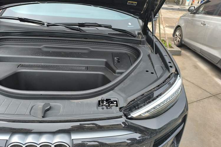 Used Audi Q6L e-tron 2026 Ultra-Long Range Edition Engine Bay Left