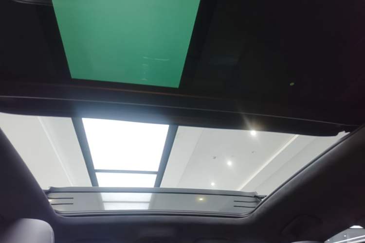 Used Audi Q6L e-tron 2026 Ultra-Long Range Edition Headliner