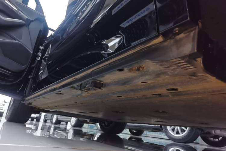 Used Audi Q6L e-tron 2026 Ultra-Long Range Edition Left Side Sill