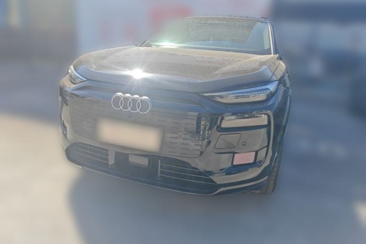 Audi Q6L e-tron 2026 First Launch Navigation Edition