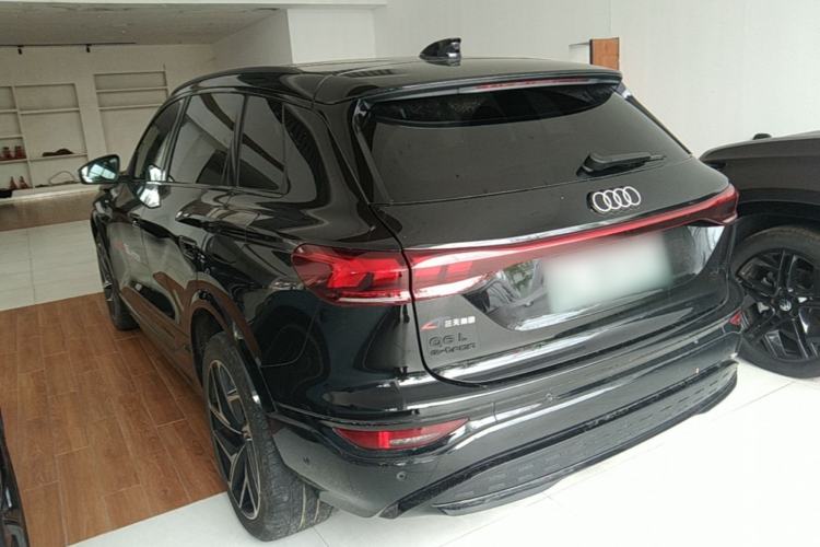 Used Audi Q6L e-tron 2026 First Launch Navigation Edition Rear Left 45 Deg