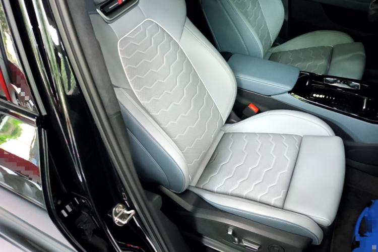 Used Audi Q6L e-tron 2026 First Launch Navigation Edition Right Front Seat