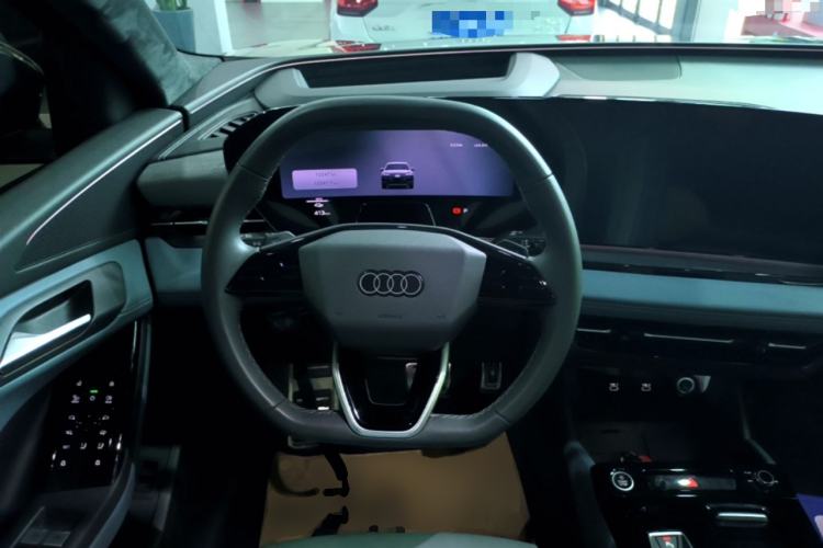 Used Audi Q6L e-tron 2026 First Launch Navigation Edition Steering Wheel