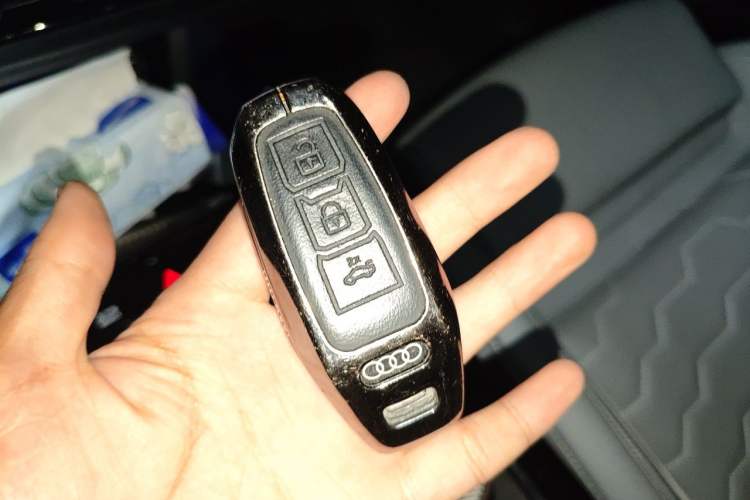 Used Audi Q6L e-tron 2026 Ultra-Long Range Edition Vehicle Key