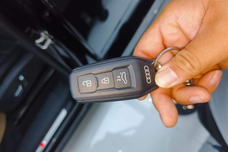 Used Audi Q6L e-tron 2026 Ultra-Long Range Edition Vehicle Key