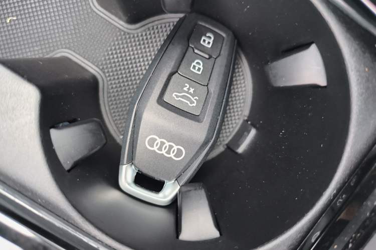 Used Audi Q6L e-tron 2026 Ultra-Long Range Edition Vehicle Key