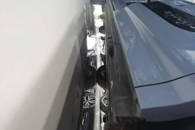 Used Audi Q6L e-tron 2026 First Launch Navigation Edition Left Side Sill