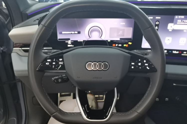 Used Audi Q6L e-tron 2026 First Launch Navigation Edition Steering Wheel
