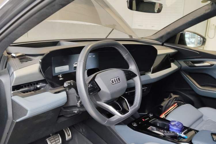 Used Audi Q6L e-tron 2026 First Launch Navigation Edition Center Console