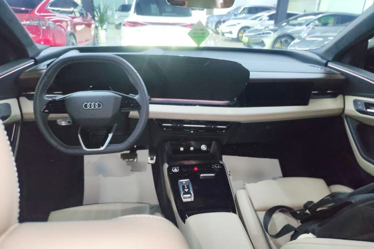 Used Audi Q6L e-tron 2026 First Launch Navigation Edition Center Console