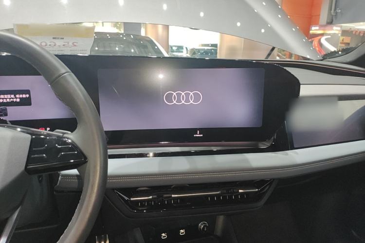Used Audi Q6L e-tron 2026 First Launch Navigation Edition Center Console